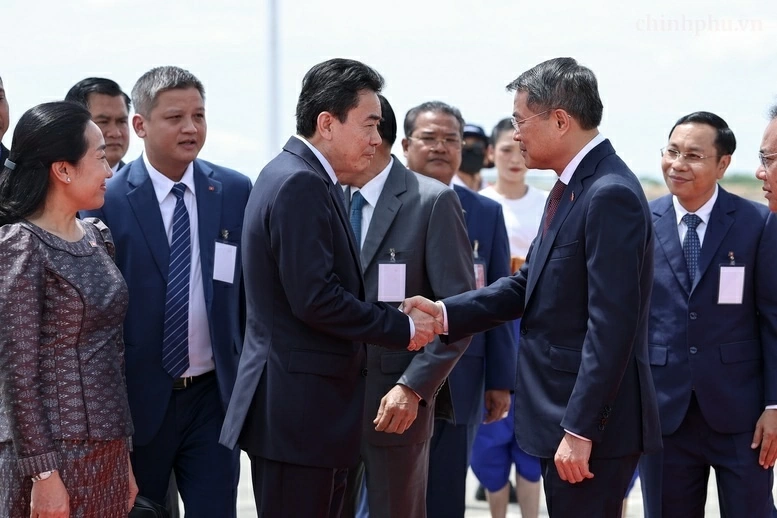 Thủ tướng Lê Minh Hưng tới Phnom Penh, bắt đầu chuyến thăm chính thức Campuchia Thủ tướng Lê Minh Hưng tới Phnom Penh, bắt đầu chuyến thăm chính thức Campuchia