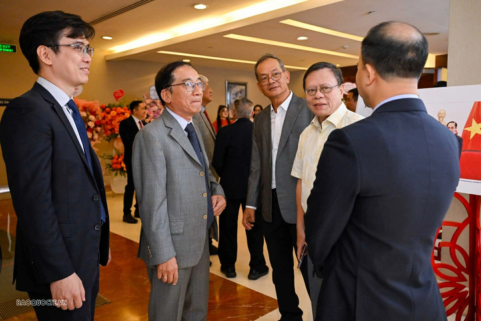 Vụ Trung Đông   châu Phi kỷ niệm 65 năm thành lập và đón nhận   Huân chương Lao động hạng Nhất