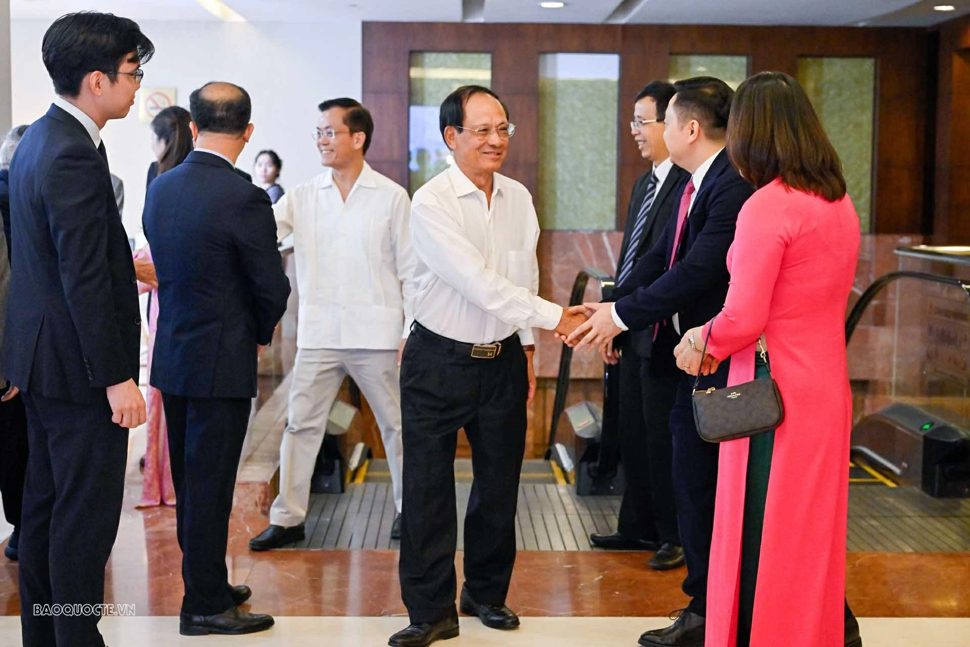 Vụ Trung Đông   châu Phi kỷ niệm 65 năm thành lập và đón nhận   Huân chương Lao động hạng Nhất