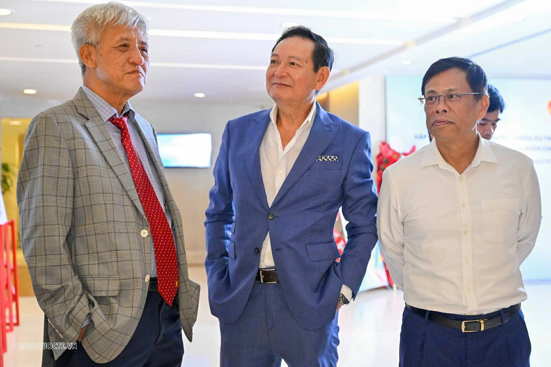 Vụ Trung Đông   châu Phi kỷ niệm 65 năm thành lập và đón nhận   Huân chương Lao động hạng Nhất