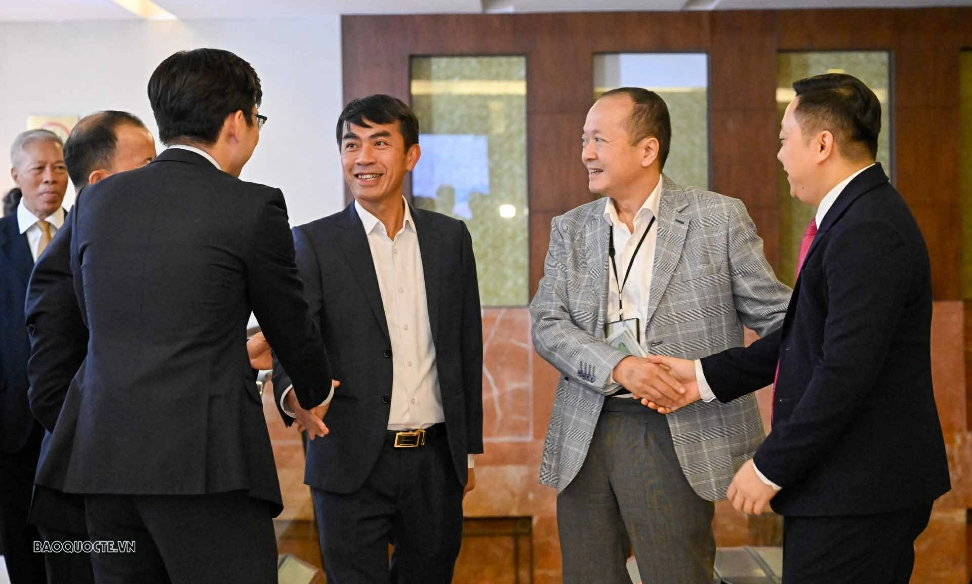 Vụ Trung Đông   châu Phi kỷ niệm 65 năm thành lập và đón nhận   Huân chương Lao động hạng Nhất