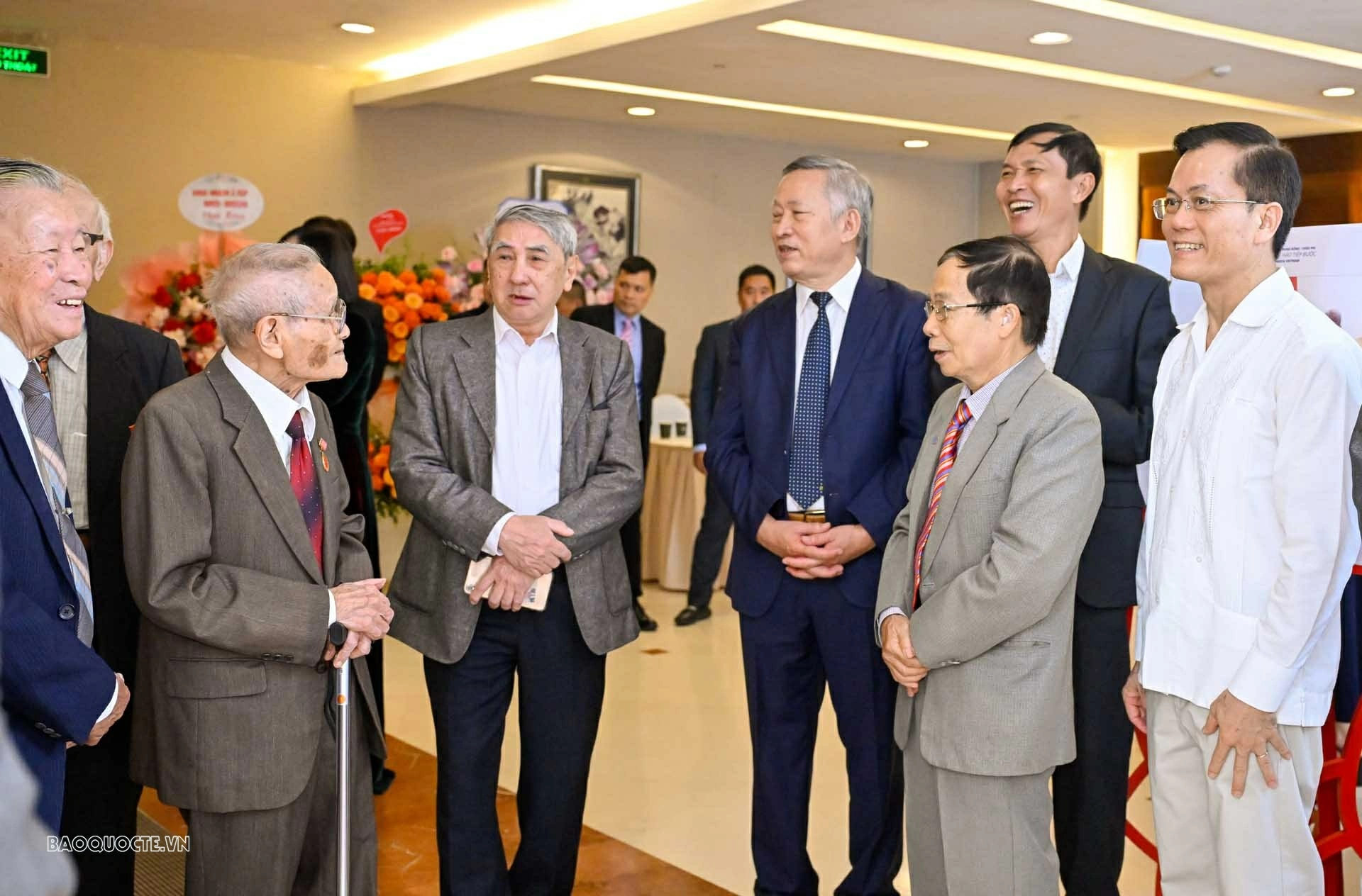 Vụ Trung Đông   châu Phi kỷ niệm 65 năm thành lập và đón nhận   Huân chương Lao động hạng Nhất