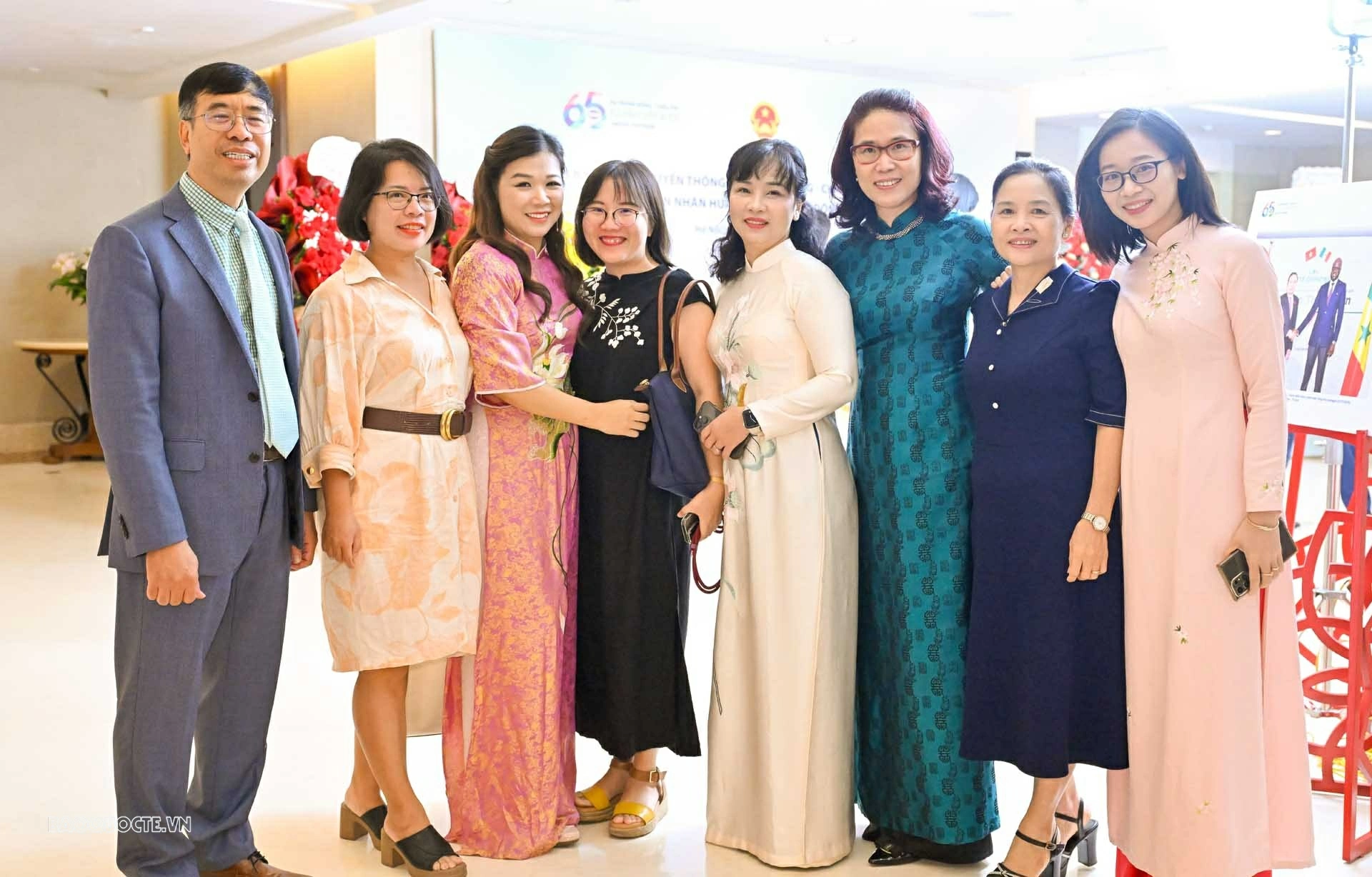 Vụ Trung Đông   châu Phi kỷ niệm 65 năm thành lập và đón nhận   Huân chương Lao động hạng Nhất
