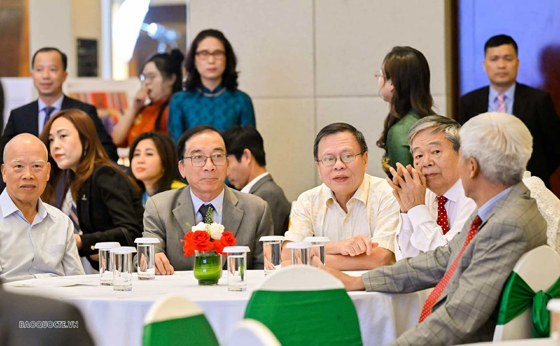 Vụ Trung Đông   châu Phi kỷ niệm 65 năm thành lập và đón nhận   Huân chương Lao động hạng Nhất