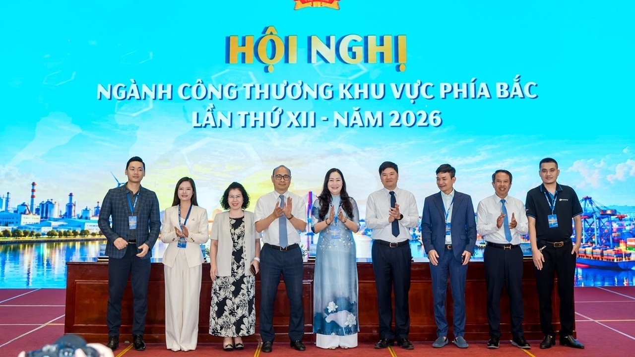 Hỗ trợ 15 tỉnh, thành phố miền Bắc phát triển mô hình ‘Xã, phường thương mại điện tử’