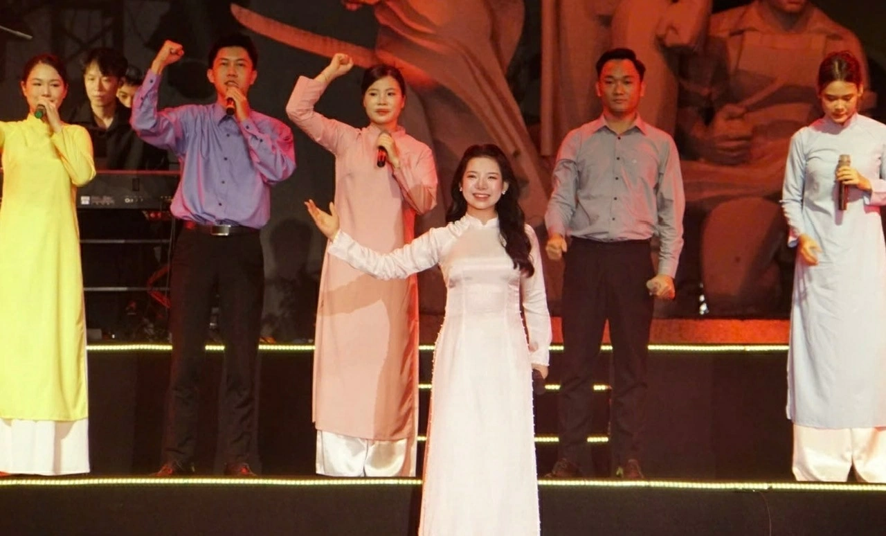 80 năm - Vang mãi bản hùng ca Hà Nội: Khúc tráng ca về người chiến sĩ Thủ đô