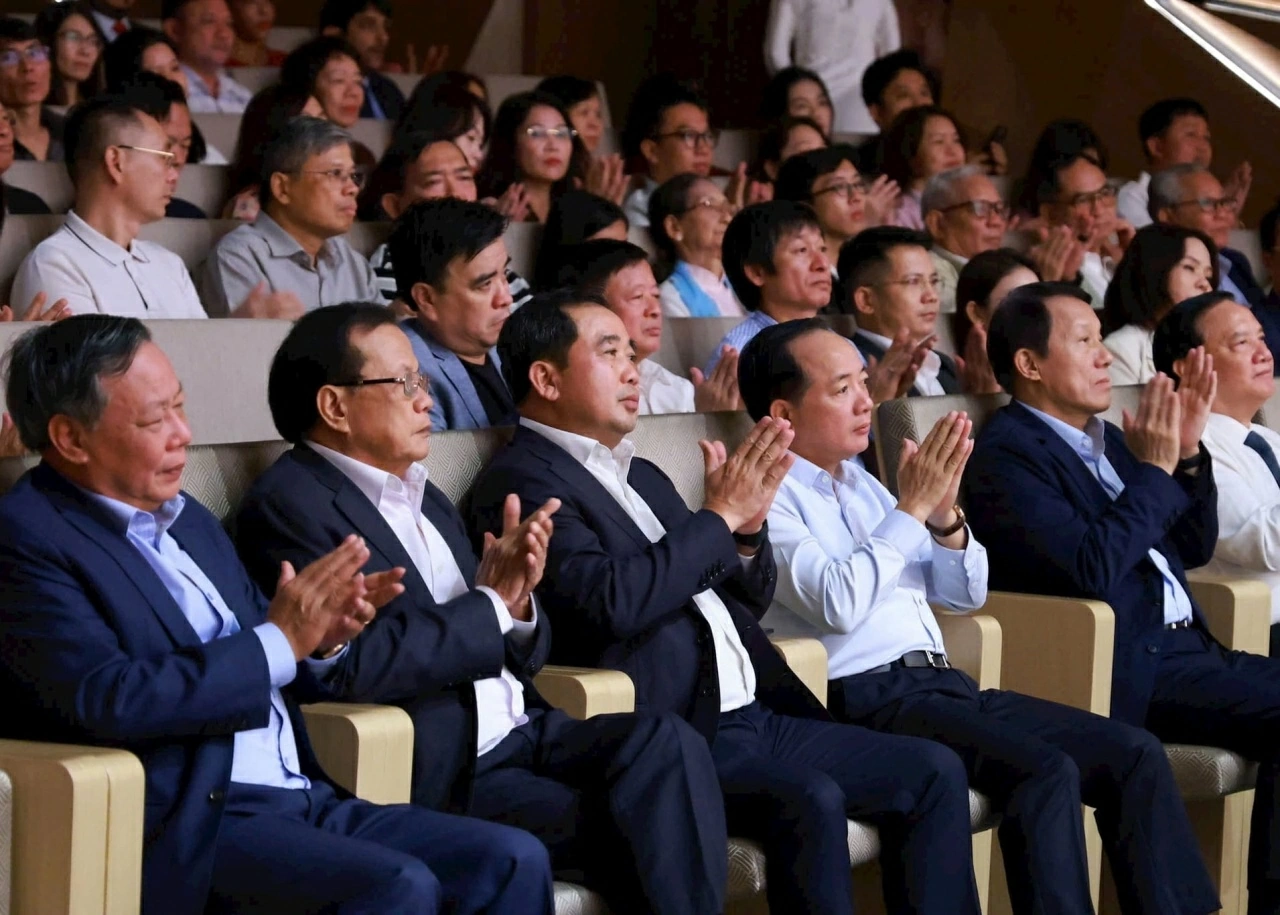 Giải phóng Thủ đô