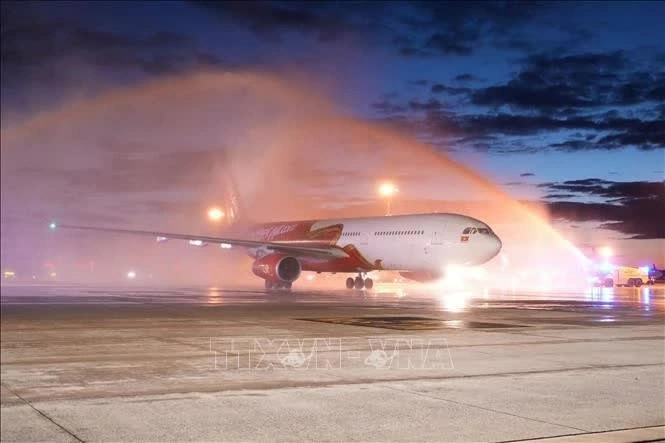 Vietjet Air khai trương đường bay Praha – Hà Nội