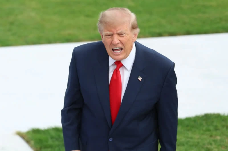 Tổng thống Mỹ Donald Trump cho biết, Washington đang cân nhắc khả năng tham gia các cuộc không kích của Saudi Arabia nhằm vào lực lượng Houthi tại Yemen. (Nguồn: Fortunes) Tổng thống Trump để ngỏ phương án quân sự sau vụ tấn công tại sân bay King Khalid