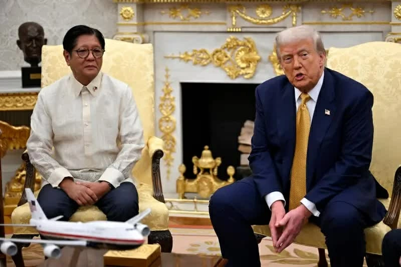Tổng thống Philippines Ferdinand Marcos Jr., trong ảnh chụp cùng Tổng thống Trump tại Nhà Trắng vào tháng 7 năm 2025, đã gửi lời mời tổng tư lệnh đến thăm đất nước ông trong một thời gian. Ảnh do Washington Post cung cấp qua Getty Images.