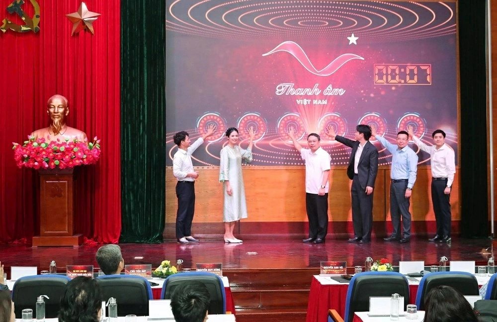 Góp nhặt thanh âm, làm giàu giai điệu Việt Nam Góp nhặt thanh âm, làm giàu giai điệu Việt Nam