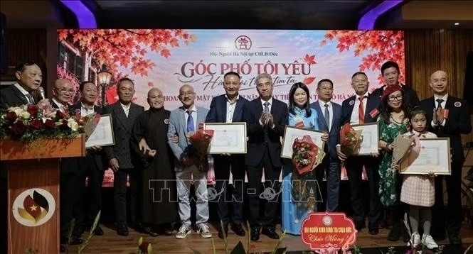 Người Hà Nội tại Đức vun đắp tình đồng hương, hướng về Thủ đô Người Hà Nội tại Đức vun đắp tình đồng hương, hướng về Thủ đô