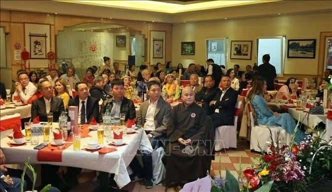 Người Hà Nội tại Đức vun đắp tình đồng hương, hướng về Thủ đô Người Hà Nội tại Đức vun đắp tình đồng hương, hướng về Thủ đô