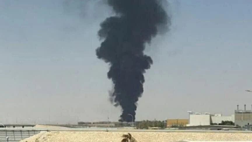 Lực lượng Houthi đẩy mạnh tấn công Saudi Arabia, dọa đáp trả Mỹ nếu tham chiến, Riyadh sẵn sàng cho mọi kịch bản. (Nguồn: Anadolu)