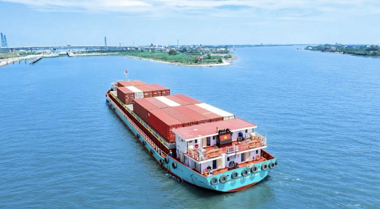 ​​​​​​​Macstar Group tiên phong phát triển vận tải thủy nội địa và ven biển, nắm bắt xu thế logistics xanh trong kỷ nguyên mới