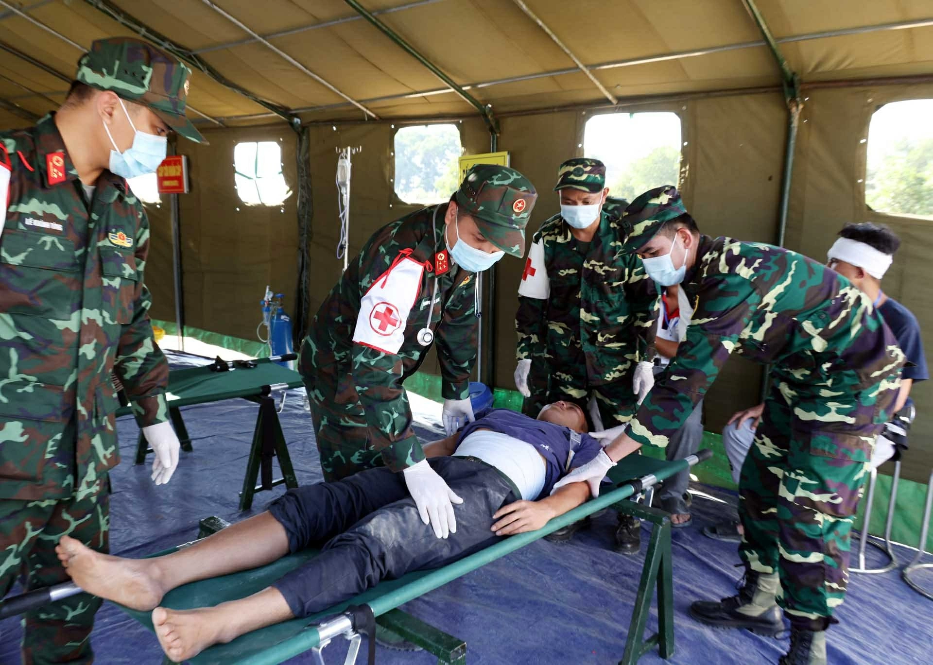 Quân đội Việt Nam - Lào - Campuchia diễn tập chung về phòng thủ dân sự