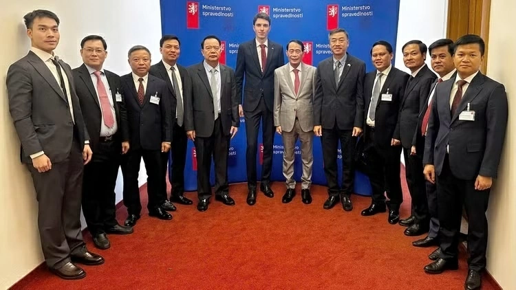 Việt Nam - Cộng hòa Czech thúc đẩy hợp tác trong lĩnh vực thực thi pháp luật Việt Nam - Cộng hòa Czech thúc đẩy hợp tác trong lĩnh vực thực thi pháp luật