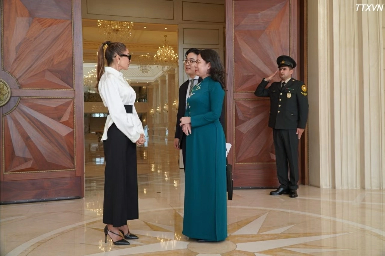 Phó Chủ tịch nước Võ Thị Ánh Xuân hội đàm với Tổng thống Cộng hòa Azerbaijan Ilham Aliyev Phó Chủ tịch nước Võ Thị Ánh Xuân hội đàm với Tổng thống Cộng hòa Azerbaijan Ilham Aliyev