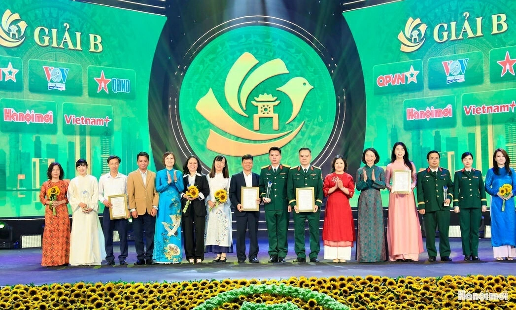 Báo Thế giới và Việt Nam đoạt Giải Báo chí về phát triển văn hóa và xây dựng người Hà Nội thanh lịch, văn minh
