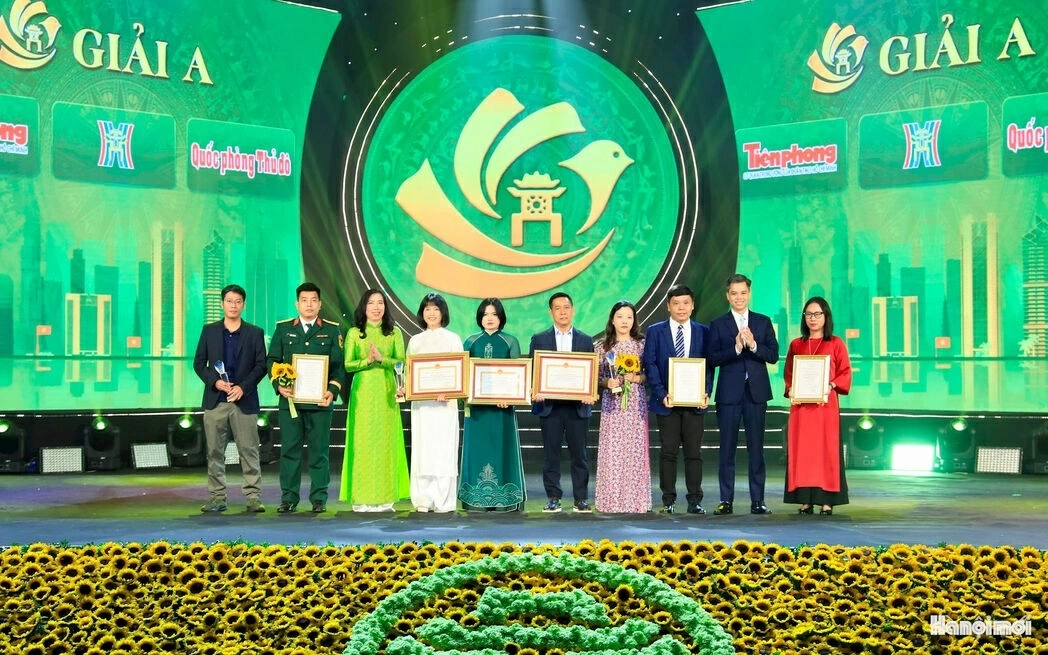 Báo Thế giới và Việt Nam đoạt Giải Báo chí về phát triển văn hóa và xây dựng người Hà Nội thanh lịch, văn minh
