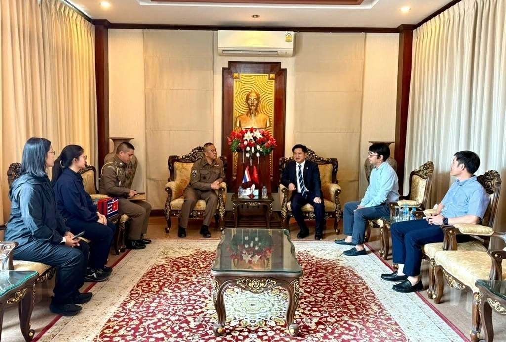 Tổng Lãnh sự quán Việt Nam tăng cường hợp tác bảo hộ công dân tại Đông Bắc Thái Lan Tổng Lãnh sự quán Việt Nam tăng cường hợp tác bảo hộ công dân tại Đông Bắc Thái Lan