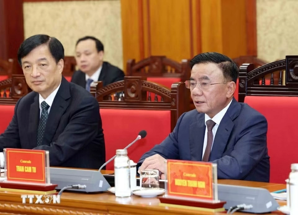 Thường trực Ban Bí thư Trần Cẩm Tú hội đàm với Thường trực Ban Bí thư Trung ương Đảng Nhân dân Cách mạng Lào Vilay Lakhamphong Thường trực Ban Bí thư Trần Cẩm Tú hội đàm với Thường trực Ban Bí thư Trung ương Đảng Nhân dân Cách mạng Lào Vilay Lakhamphong