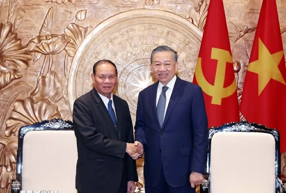 Tổng Bí thư, Chủ tịch nước Tô Lâm tiếp Thường trực Ban Bí thư Trung ương Đảng Nhân dân Cách mạng Lào Tổng Bí thư, Chủ tịch nước Tô Lâm tiếp Thường trực Ban Bí thư Trung ương Đảng Nhân dân Cách mạng Lào