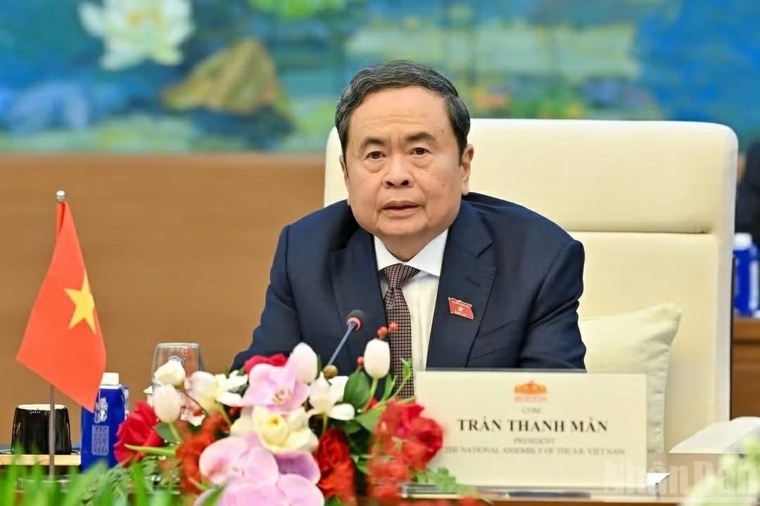 Chủ tịch Quốc hội Trần Thanh Mẫn tiếp Thường trực Ban Bí thư Trung ương Đảng Nhân dân Cách mạng Lào