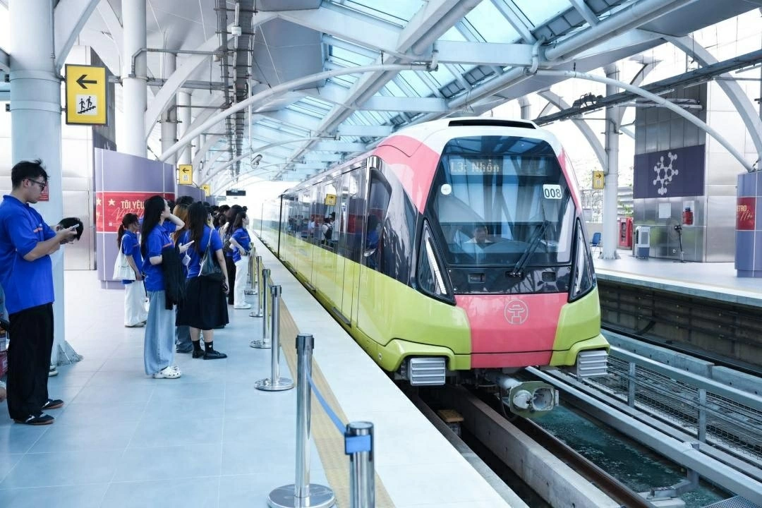Bốn phiên chuyên đề tập trung vào các giải pháp thúc đẩy chuyển đổi xanh trong xây dựng và giao thông. (Nguồn: Hà Nội Metro)