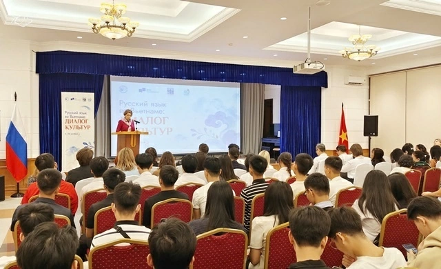 Dự án quốc tế “Tiếng Nga tại Việt Nam: Đối thoại giữa các nền văn hóa”: Chặng đường xuyên Việt thúc đẩy hợp tác giáo dục giữa hai nước