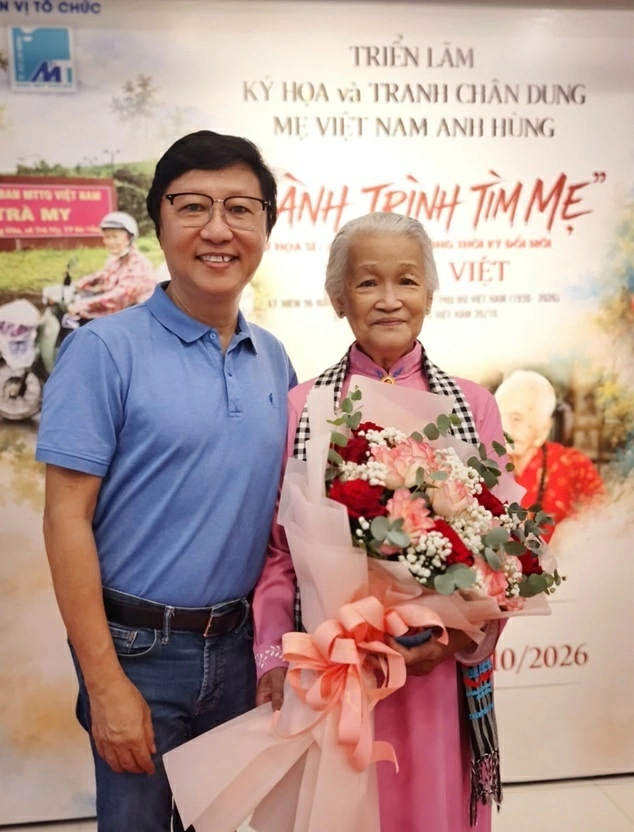 Họa sĩ Đặng Ái Việt: Lưu giữ chân dung những người Mẹ anh hùng qua nét vẽ thời gian