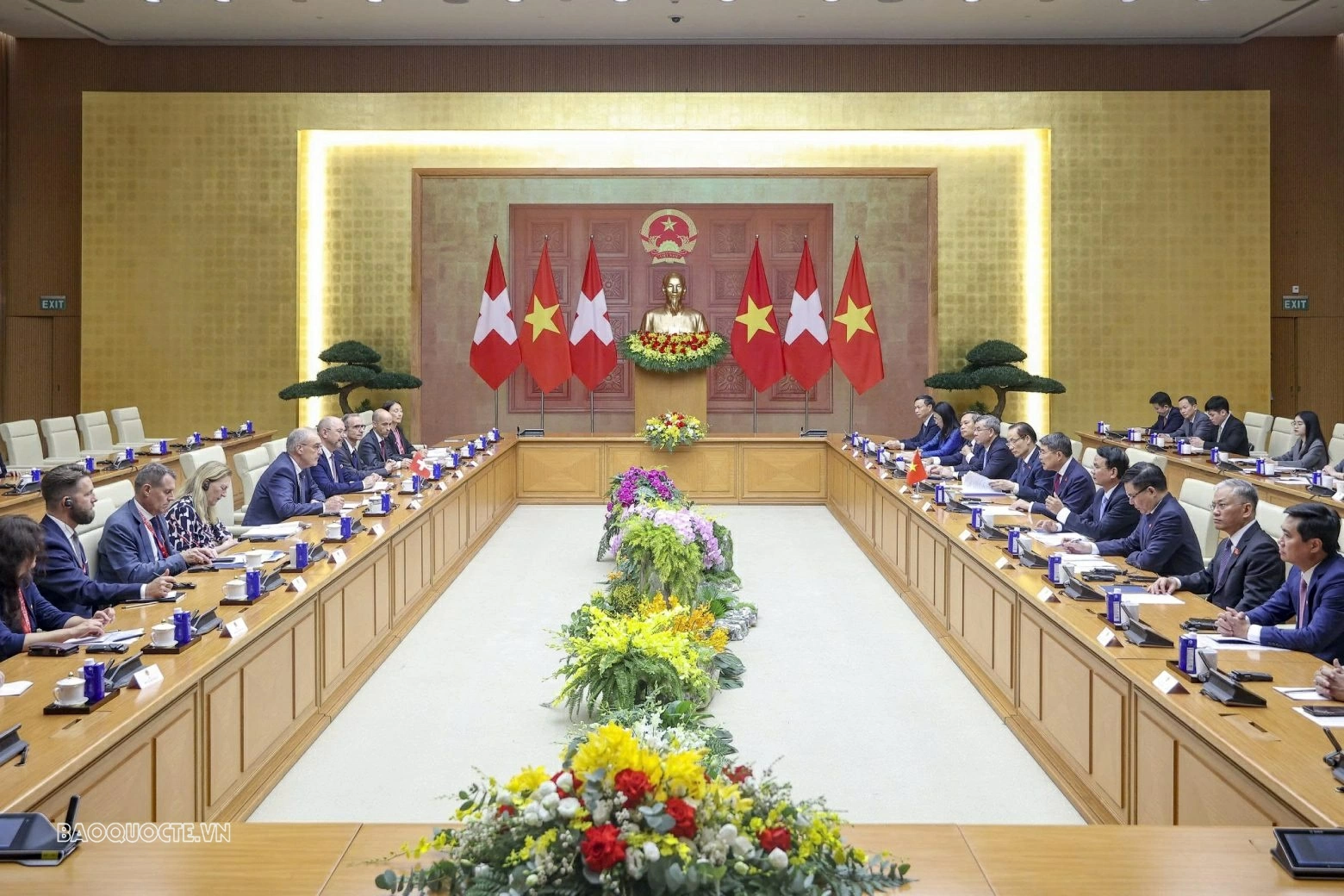 Toàn cảnh buổi làm việc. (Ảnh: Thành Long)