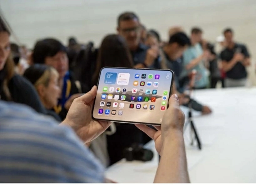 Apple được yêu cầu tăng cường bảo mật sau loạt giao dịch đáng ngờ liên quan đến iPhone Duo