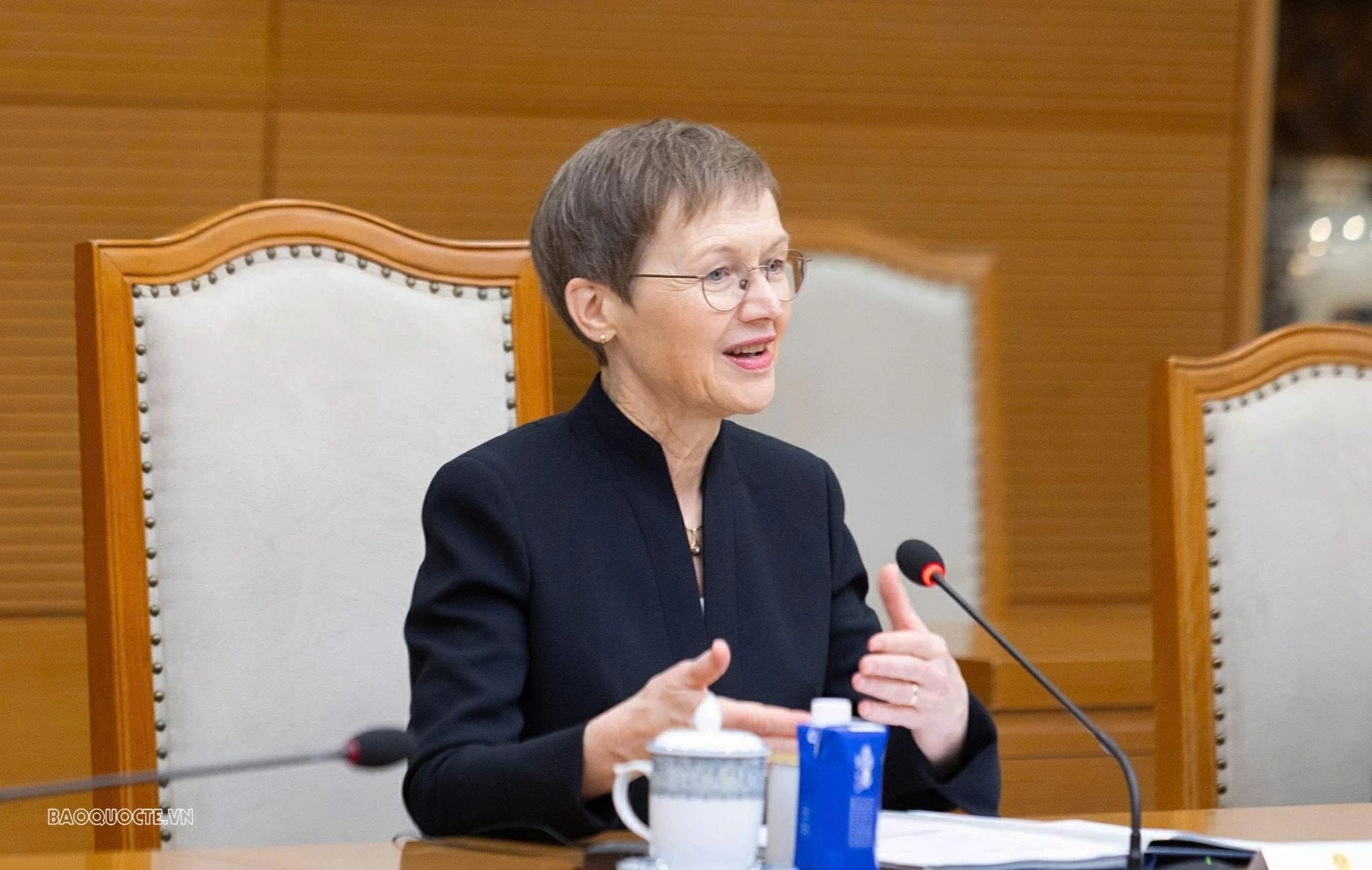 Thủ tướng Liechtenstein Brigitte Haas phát biểu tại Hội đàm. (Ảnh: Thành Long)