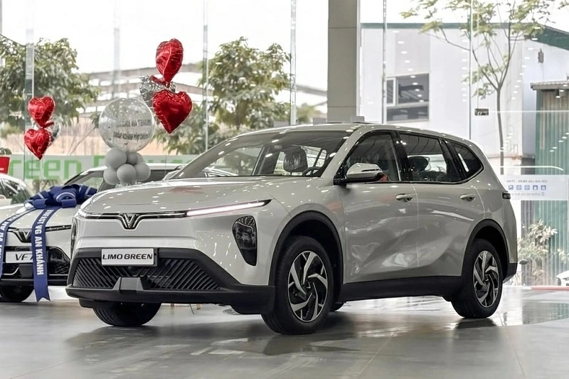 Top 5 xe MPV bán chạy nhất tháng 9/2026: VinFast Limo Green tiếp tục dẫn đầu.