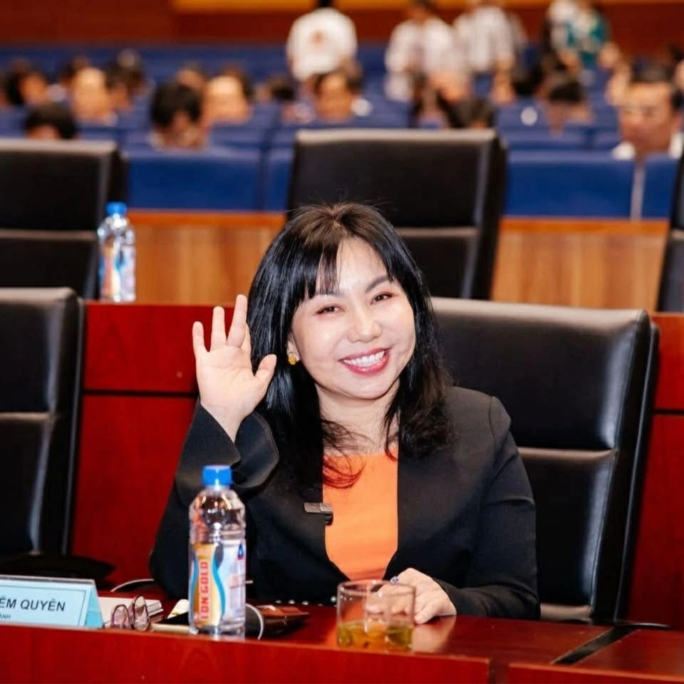Hạnh phúc không xây bằng sự hy sinh của phụ nữ