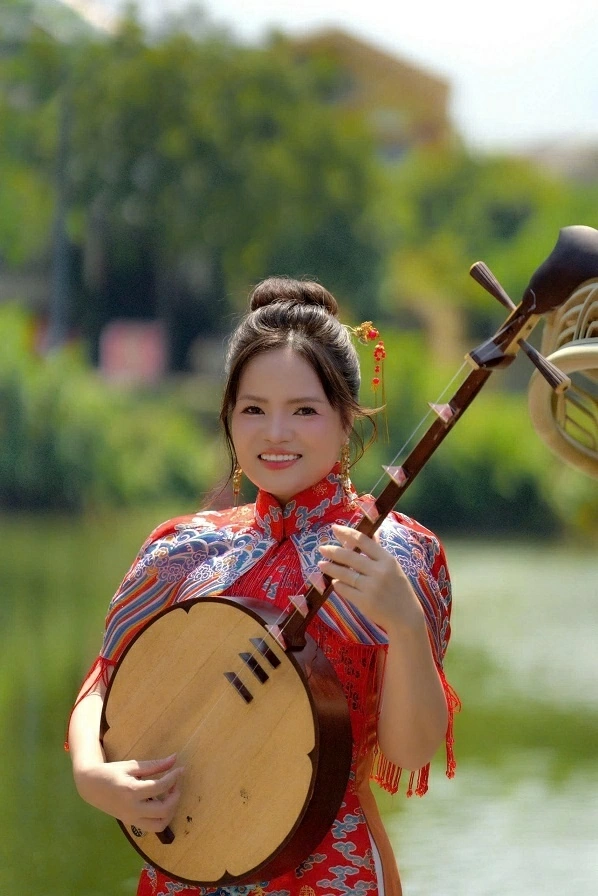 Nữ nghệ sĩ Mai Chung và hành trình đưa ca Huế đến gần hơn với công chúng