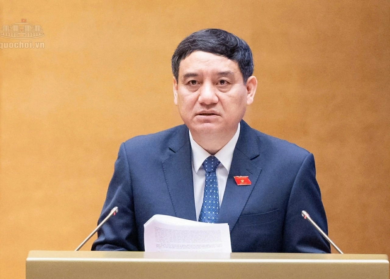 Đề xuất thêm ngày nghỉ hưởng nguyên lương, bỏ giấy phép kinh doanh