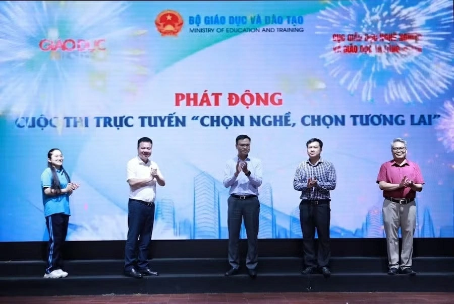 Phát động thi trực tuyến ‘Chọn nghề, chọn tương lai’