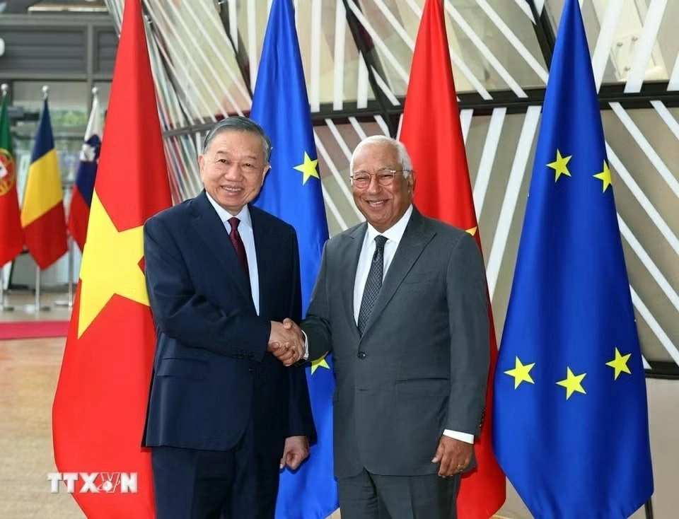 Thông cáo báo chí chung về chuyến thăm chính thức Liên minh châu Âu của Tổng Bí thư, Chủ tịch nước Tô Lâm Thông cáo báo chí chung về chuyến thăm chính thức Liên minh châu Âu của Tổng Bí thư, Chủ tịch nước Tô Lâm