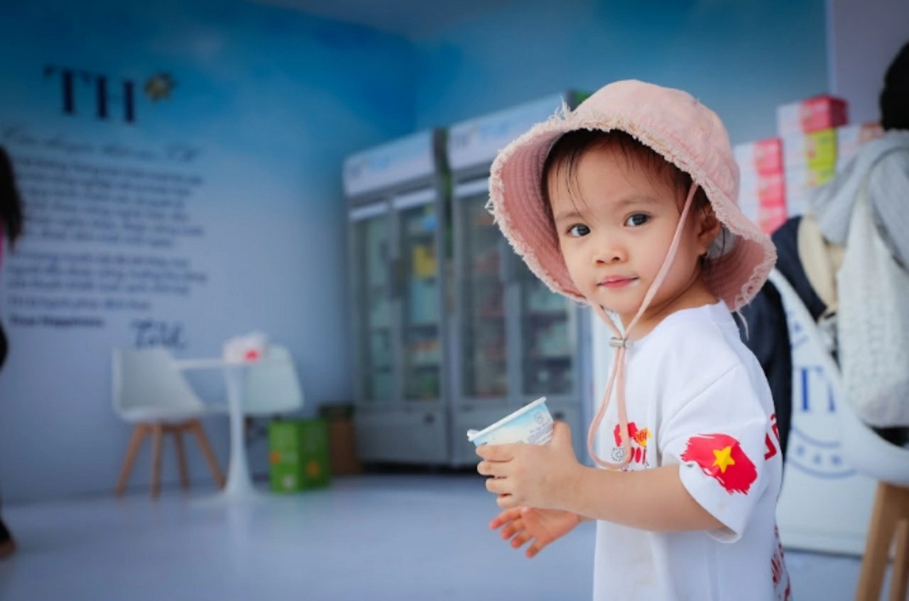 Cánh đồng hướng dương tại miền Tây Nghệ An - Khởi nguồn cho câu chuyện sữa tươi sạch đầy kiêu hãnh của Tập đoàn TH