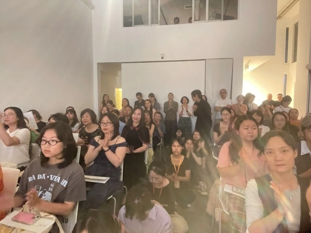Lễ Khai mạc Liên hoan sân khấu và nghệ thuật biểu diễn hòa nhập tại Viện Goethe, Hà Nội