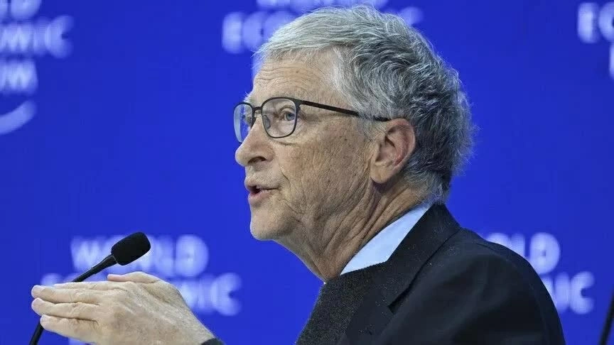 Tỷ phú Bill Gates cảnh báo AI có thể gây ra hai thập kỷ biến động kinh tế, xã hội. (Nguồn: Anadolu)