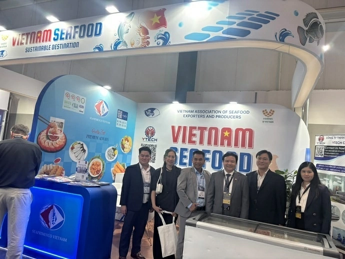 Đại sứ và các doanh nghiệp thủy sản Việt Nam tại Triển lãm Thủy  sản Mỹ Latinh 2026