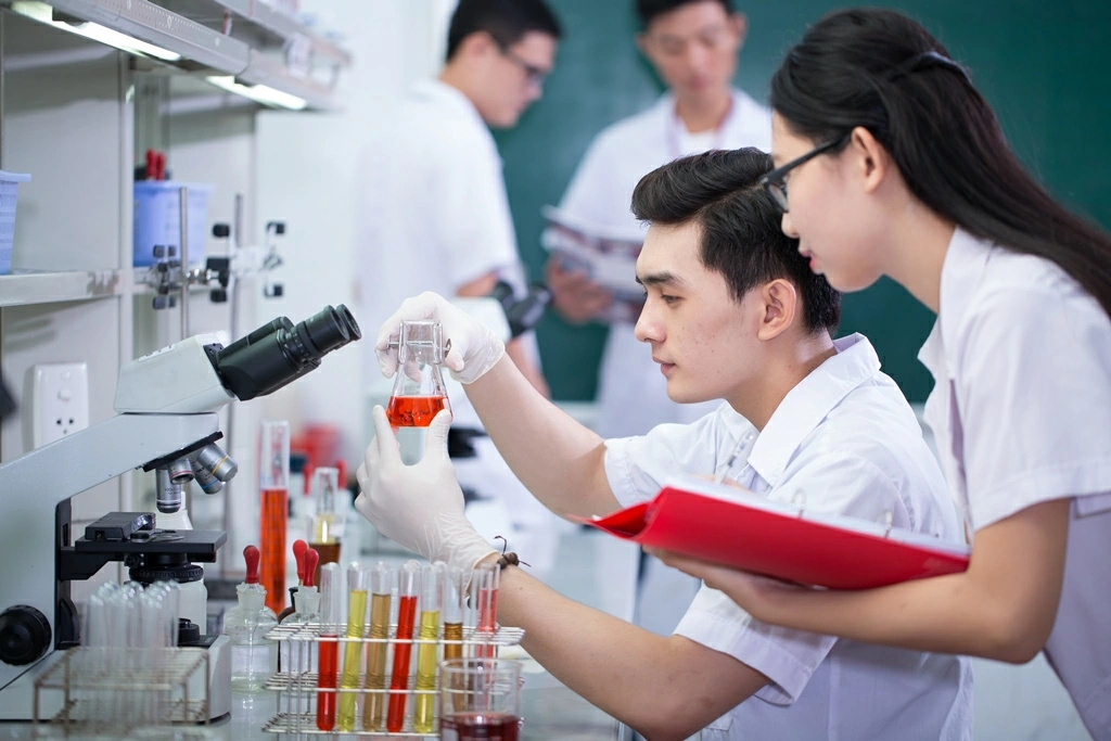 Chương tr&igrave;nh h&agrave;nh động của Ch&iacute;nh phủ về thu h&uacute;t v&agrave; trọng dụng nh&acirc;n t&agrave;i trong c&aacute;c ng&agrave;nh, lĩnh vực mũi nhọn