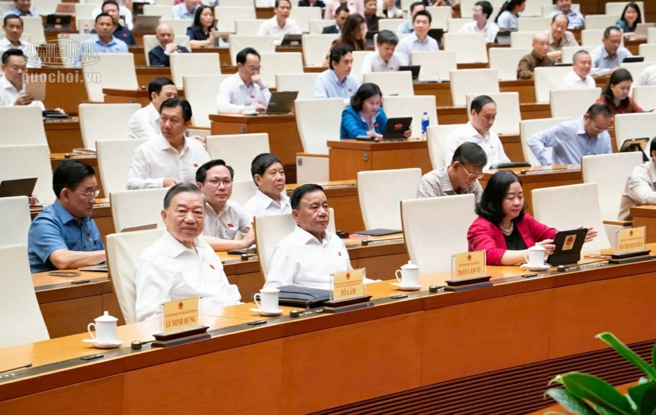 Thiết lập khuôn khổ pháp lý đầy đủ, thống nhất về định danh và xác thực điện tử