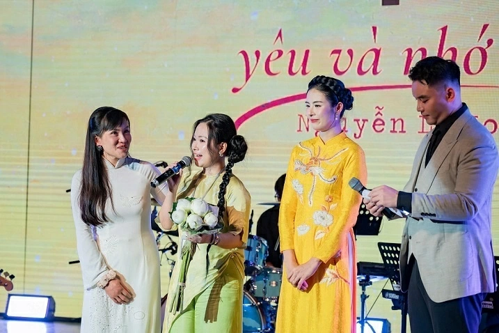 Hà Nội và tiếng lòng của người con xa xứ