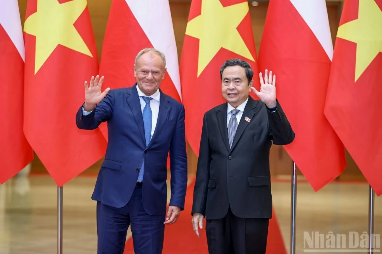Ý nghĩa và kết quả nổi bật trong chuyến thăm Việt Nam của Thủ tướng Ba Lan Donald Tusk Ý nghĩa và kết quả nổi bật trong chuyến thăm Việt Nam của Thủ tướng Ba Lan Donald Tusk