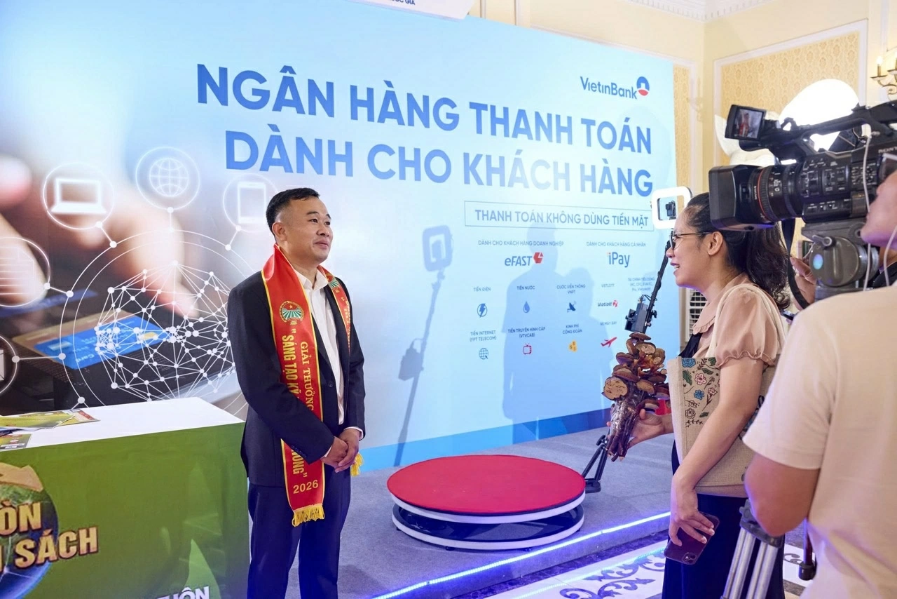 Vòng tròn chính sách: Phát triển nền dữ liệu kiến tạo tương lai số Vòng tròn chính sách: Phát triển nền dữ liệu kiến tạo tương lai số