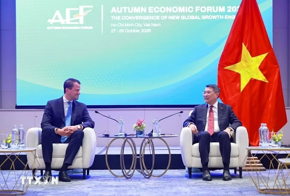 Thủ tướng Lê Minh Hưng đề nghị WEF hỗ trợ Việt Nam thu hút đầu tư và chuyển giao công nghệ